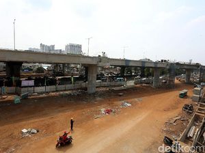 Gelagar Proyek Tol Becakayu Patah Dipicu Ikatan Lepas Saat Pengangkutan