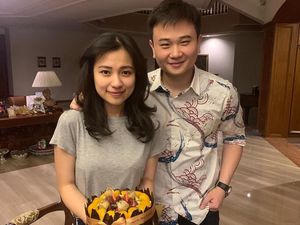 Pesona Risa Santoso, Rektor Termuda di Indonesia Saat Kulineran