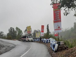 Rawan Kecelakaan, Polisi Pasang Pengaman di Tanjakan Panganten Garut