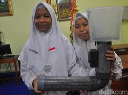 Juara! Siswa MAN 1 Kudus Ciptakan Teknologi Penghilang Bau Peternakan