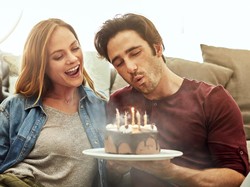 45 Ucapan Ulang Tahun untuk Suami Tercinta Penuh Doa Makna