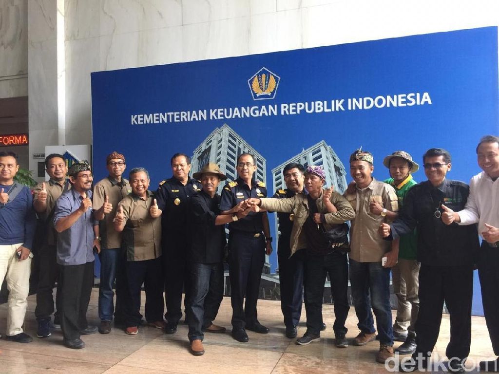 Petani Tembakau Ngobrol 2 Jam Bareng Dirjen Bea dan Cukai, Hasilnya? Petani Tembakau Ngobrol 2 Jam Bareng Dirjen Bea dan Cukai, Hasilnya?