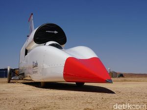 Mobil Ini Coba Pecahkan Rekor 1.600 Km/Jam Mobil Ini Coba Pecahkan Rekor 1.600 Km/Jam