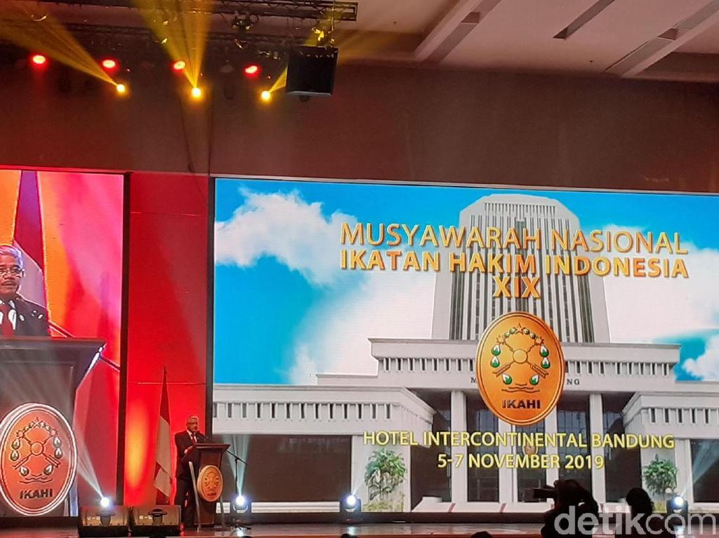Ketua MA Dorong Peradilan Modern Berbasis Teknologi Informasi Ketua MA Dorong Peradilan Modern Berbasis Teknologi Informasi