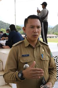 Helmi, camat Krayan (Uji/detikcom)