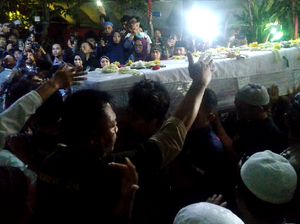 Ribuan Warga Antar Pembalap Afridza ke Peristirahatan Terakhir