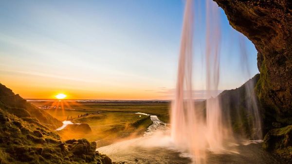 Foto: Air Terjun Cantik dari Lelehan Gletser