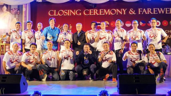 Buls ASABA Peringkat Tiga Turnamen Basket Veteran ASEAN