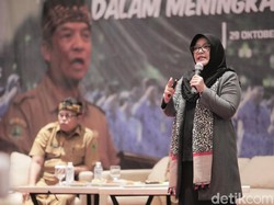 Istri Bupati Bandung Resmi Daftar Balon Bupati ke Golkar