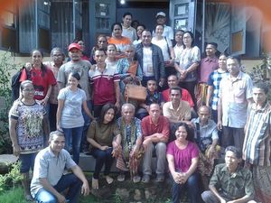 Ortu Bupati TTU yang Jualan Daun Ubi di Pasar akan Diberi Penghargaan