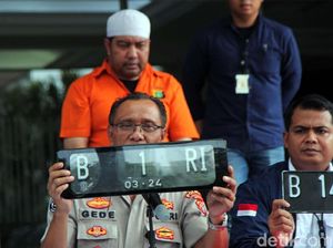 Pemilik Mobil B 1 RI yang Halangi Tamu Pelantikan Ngaku Keturunan Raja Pemilik Mobil B 1 RI yang Halangi Tamu Pelantikan Ngaku Keturunan Raja