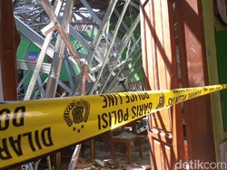 Gedung SDN Gentong di Pasuruan Ambruk Saat Proses Belajar Mengajar