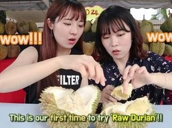 Ekspresi Kocak dan Haru Ketika Pertama Kali Cicip Makanan