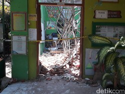 Petaka Saat Jam Sekolah, Guru dan Murid Tewas Tertimpa Atap Ambruk