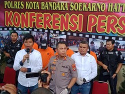 Curi 4 Ponsel di Bagasi Penumpang Pesawat, 2 Oknum Petugas Kargo Ditangkap