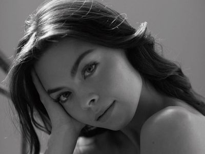 Pesona Aktris Harry Potter yang Dinikahi Pewaris Playboy