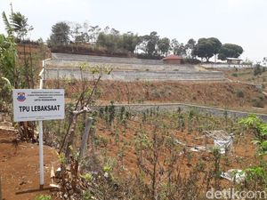 1 Tahun Warga Cimahi Ini Perjuangkan Tanahnya yang Diserobot Proyek Pemakaman