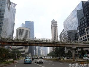 Atap JPO Sudirman Dilepas Demi Pemandangan Luas