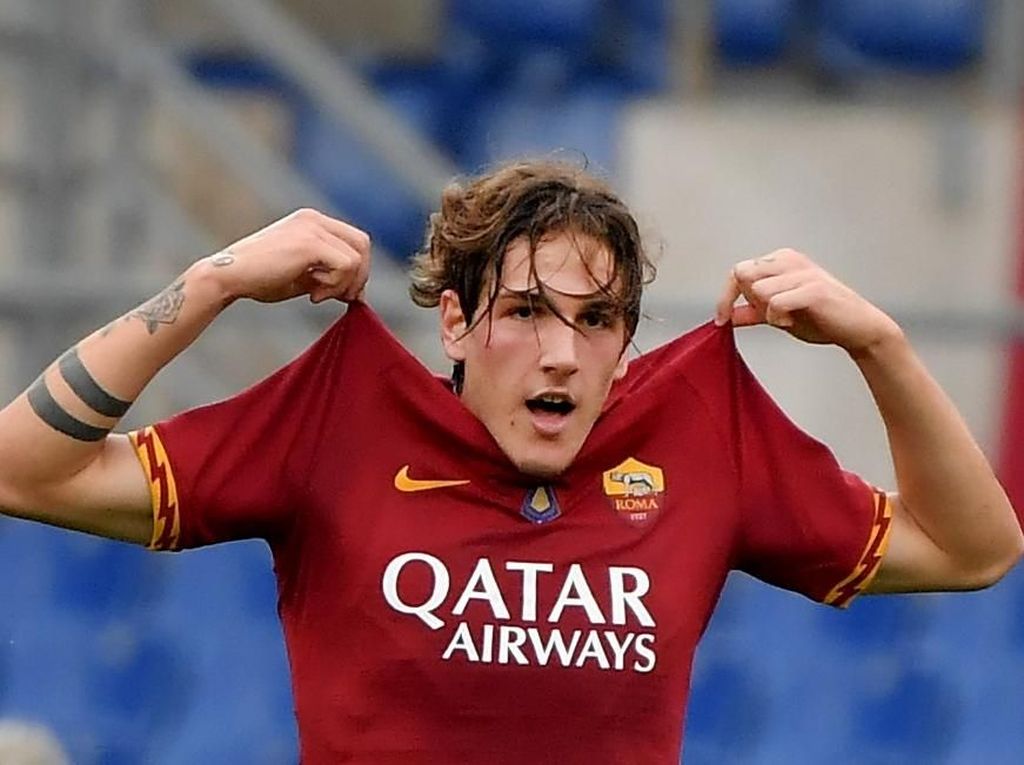 Dikaitkan dengan MU, Zaniolo Masih Sangat Nyaman di AS Roma Dikaitkan dengan MU, Zaniolo Masih Sangat Nyaman di AS Roma