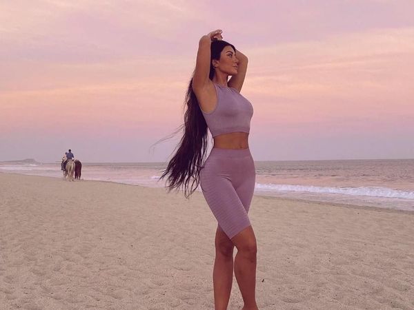 Foto: Selebgram Seksi yang Malu Posting Kaki karena Diejek Dakian