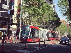 Ini Rasanya Naik Tram Terpanjang di Dunia