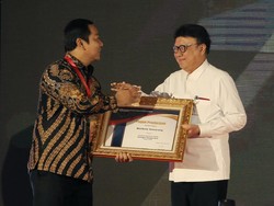 Wali Kota Semarang Dapat Penghargaan Pembina Pelayanan Publik Terbaik
