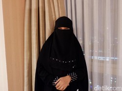 Kisah Indadari dan Cadar, Rela Dipanggil Batman Demi Jalankan Sunah Nabi