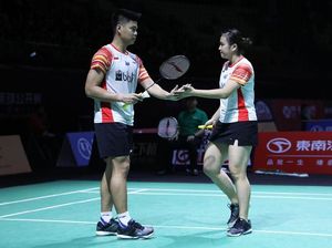 Modal Main Cerdik, Praveen/Melati Singkirkan Ganda Jepang Modal Main Cerdik, Praveen/Melati Singkirkan Ganda Jepang