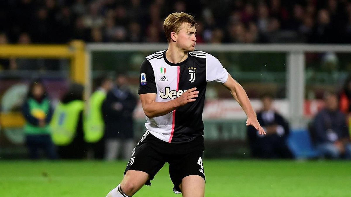 Cedera engkel, Matthijs de Ligt absen di Liga Champions tengah pekan ini (Massimo Pinca/Reuters)