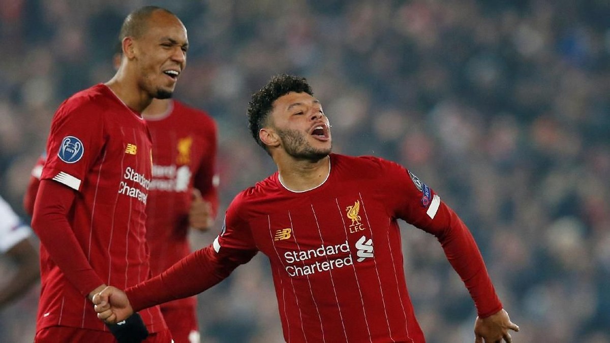 Alex-Oxlade Chamberlain sudah bikin empat gol dari empat penampilan terakhir sebagai starter (REUTERS/Andrew Yates)