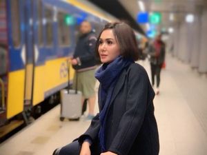 Yuni Shara Terharu Lihat Semangat Ibunda di Resepsi Adiknya Yuni Shara Terharu Lihat Semangat Ibunda di Resepsi Adiknya