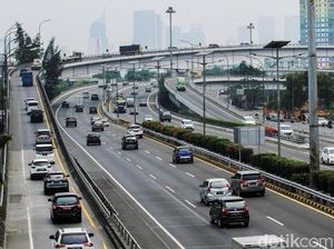 Tarif Tol Dalam Kota Naik Mulai Awal Februari Tarif Tol Dalam Kota Naik Mulai Awal Februari