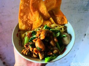Sudah Puluhan Tahun, Ini 5 Mie Ayam Legendaris di Jakarta Sudah Puluhan Tahun, Ini 5 Mie Ayam Legendaris di Jakarta