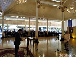 Sri Sultan HB X Lantik Baskara Aji Jadi Sekda DIY