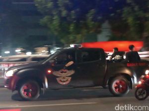 Operasi Premanisme di Tebet-Setiabudi, 16 Jukir-Pak Ogah Diangkut Polisi Operasi Premanisme di Tebet-Setiabudi, 16 Jukir-Pak Ogah Diangkut Polisi