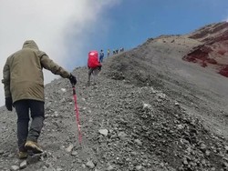 Pendakian Gunung Rinjani Dibuka, Ini yang Perlu Diperhatikan