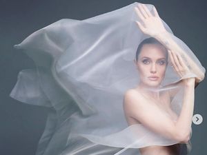 Angelina Jolie: Kadang Sakit Melihat Orang yang Kau Cintai Terluka Angelina Jolie: Kadang Sakit Melihat Orang yang Kau Cintai Terluka