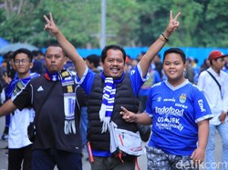 Bobotoh Melepas Rindu dengan Persib