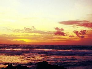 Senja Merah Merona dari Desa Sawarna Senja Merah Merona dari Desa Sawarna