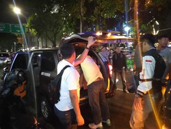 Diciduk Polisi, Jukir di Gandaria Ini Kantongi Rp 2,9 Juta Per Hari