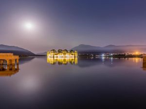 Foto: Istana yang Tenggelam di Negeri Bollywood