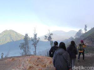 Besok, Pendakian TWA Kawah Ijen Kembali Dibuka Besok, Pendakian TWA Kawah Ijen Kembali Dibuka