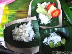 Getuk Legendaris Buatan Warung Getuk Dalangan yang Pulen Murah