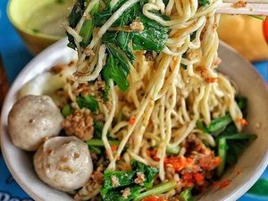 Selain Bakwan di Malang Ada Mie Ayam Batavia hingga Cwi Mie Sumarto Selain Bakwan di Malang Ada Mie Ayam Batavia hingga Cwi Mie Sumarto