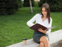 Zodiak dan Karier: Cek Pekerjaan yang Tepat untuk Anda