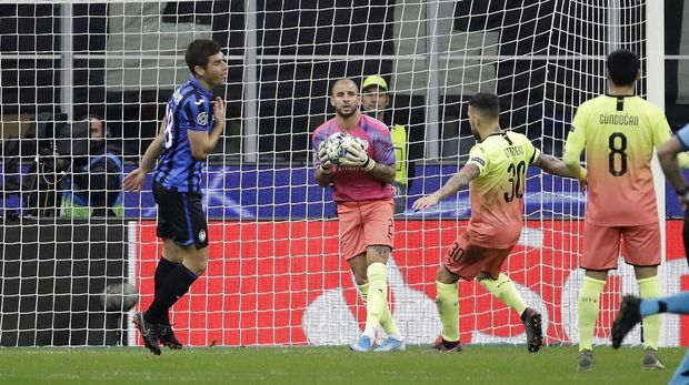 Gagal Eksekusi Penalti, Jesus Jadi Bahan Candaan Netizen