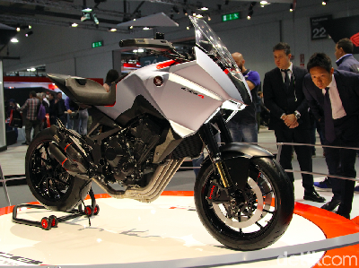 Motor Tanpa Buntut Honda CB4X
