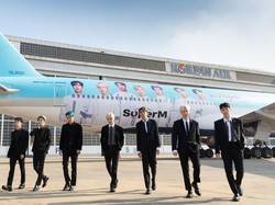 K-Popers Perlu Tahu, Kini SuperM Terpampang di Badan Pesawat!