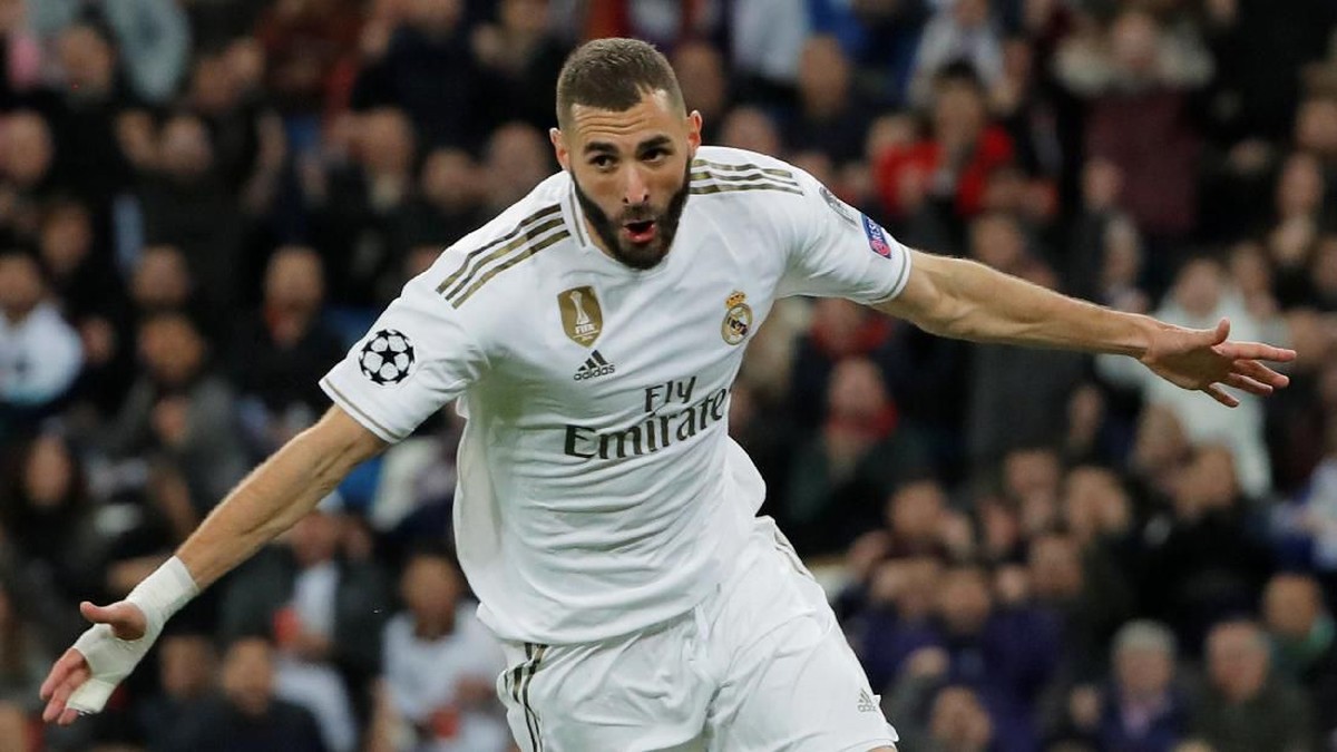Benzema absen di Piala Super Spanyol karena cedera hamstring. Foto: Susana Vera / Reuters