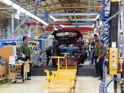 Makin Lama Makin Banyak Mobil Terbuat dari Plastik Bekas